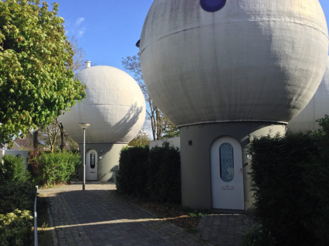 Kien truc cuc la trong ngoi lang 'nguoi ngoai hanh tinh' hinh anh 7