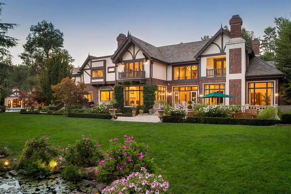 Gia nha sieu dat trong thị trán toàn dinh thụ cua ty phu My hinh anh 7