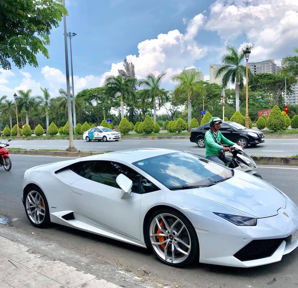Lamborghini Huracan sau 3 nam su dung, ban lai 13 ty dong hinh anh 1