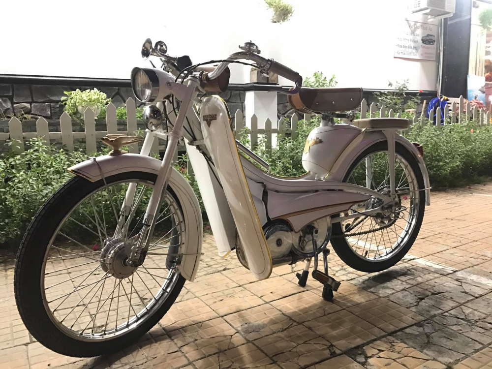 Bo suu tap xe Mobylette do 'khung' cua fan cuong Dong Thap hinh anh 1