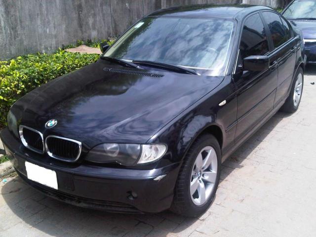 Nghich ly 'xe BMW hang sang gia re', chi tu 300 trieu dong hinh anh 2