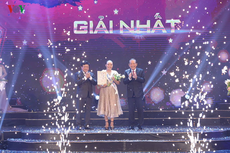 Thi sinh Malaysia gianh giai Nhat cuoc thi 'Tieng hat ASEAN+3' nam 2019 hinh anh 18