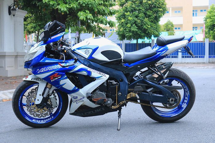 Anh: 'Cham mat' hang hiem Suzuki GSX-R600 duy nhat tai Ha Noi hinh anh 3