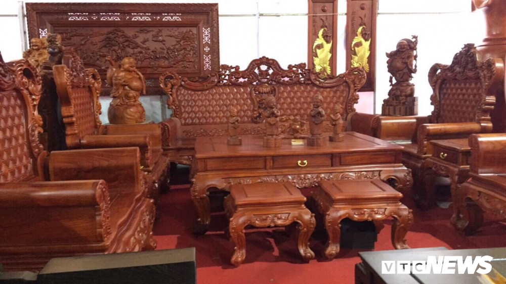 Tham canh do go Dong Ky noi tieng du giam gia 'soc' van nam 'dap chieu' hinh anh 6