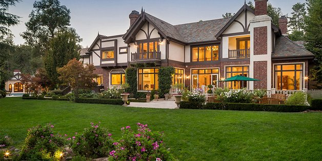 Giá nhà siêu đắt trong thị trấn toàn dinh thự của tỷ phú Mỹ