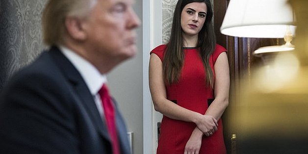 Nghe VietNamNet: Tiết lộ thông tin gia đình Tổng thống Trump, nữ trợ lý thân tín bị sa thải