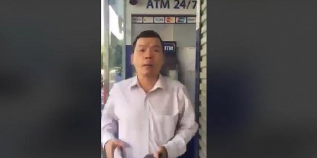 Nghe VietNamNet: Phạt 2,5 triệu đồng kẻ côn đồ đấm đá túi bụi người nhắc nhở xếp hàng ở cây ATM