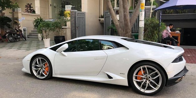 Lamborghini Huracan sau 3 năm sử dụng, bán lại 13 tỷ đồng