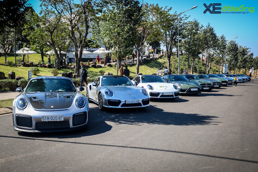 Ông chủ Cafe Trung Nguyên “xếp lốp” dàn siêu xe cho công chúng thưởng lãm, tổng giá trị lên tới hơn trăm tỷ ảnh 2