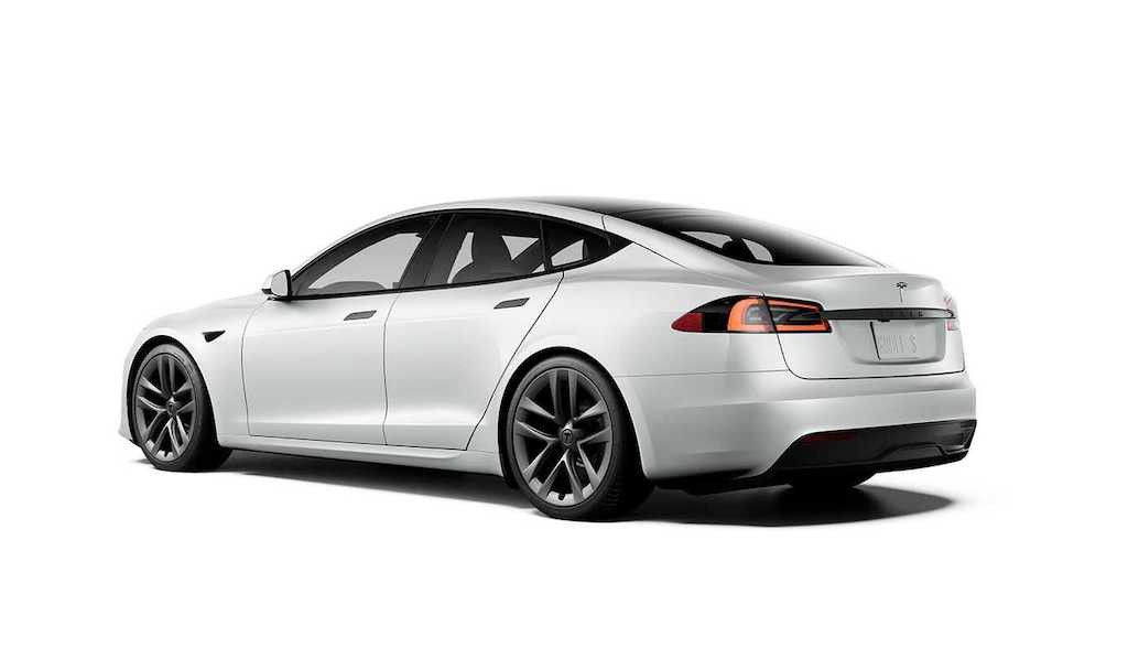 Từng là người tiên phong làm cách mạng xe điện, Tesla Model S lại “gây sốc” vì vô-lăng quái dị ảnh 3