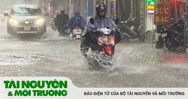 Nghe VietNamNet: Sắp xuất hiện một cơn áp thấp nhiệt đới trên Biển Đông