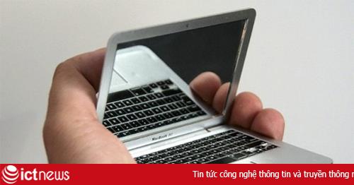 'MacBook Air' nhỏ như máy nghe nhạc iPod