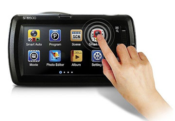 best-touchscreen-compact-ca.jpg