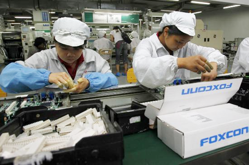 Foxconn tuyển 18.000 công nhân sản xuất iPhone 5