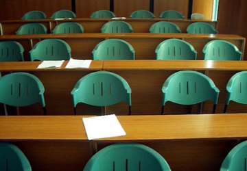 empty-chairs-classroom.jpg