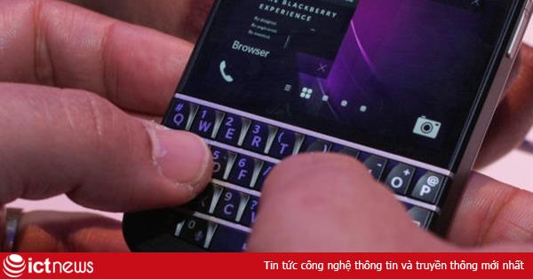 Chủ tịch Google dùng BlackBerry