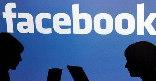 Có nên cấm học sinh dùng Facebook?