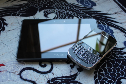 blackberry-bold-9900-playbook.jpg