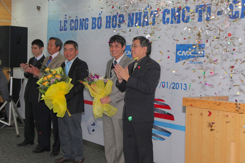 2013-01-07_Hop-nhat-CMC-Tel.jpg