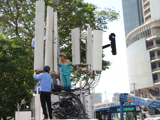 Thuê bao di động ào ạt đổ dồn từ phố về quê, lưu lượng 4G tăng đột biến