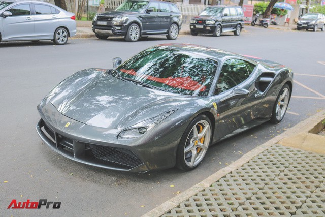 4 chiếc xe đặc biệt đang nằm trong garage nhà Cường đô-la - Ảnh 3.