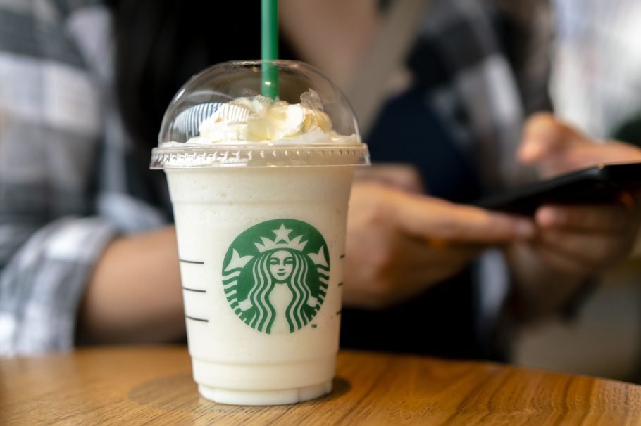Khách Hàng Starbucks Không Còn được Xem Phim Sex Bằng Wi Fi Công Cộng
