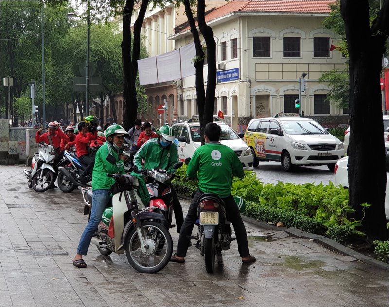 Grab và Vinasun tạm “làm hoà”: Cả hai bên cùng thắng