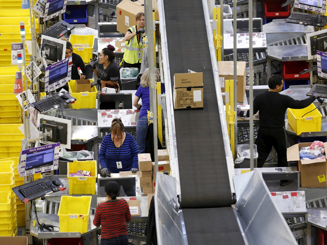 Nha xuong cua Amazon bi to khac nghiet, anh huong den mang nguoi hinh anh 1