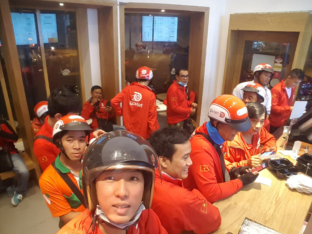 Ai duoc loi trong cuoc chien giao do an cua Grab va Go-Viet? hinh anh 3