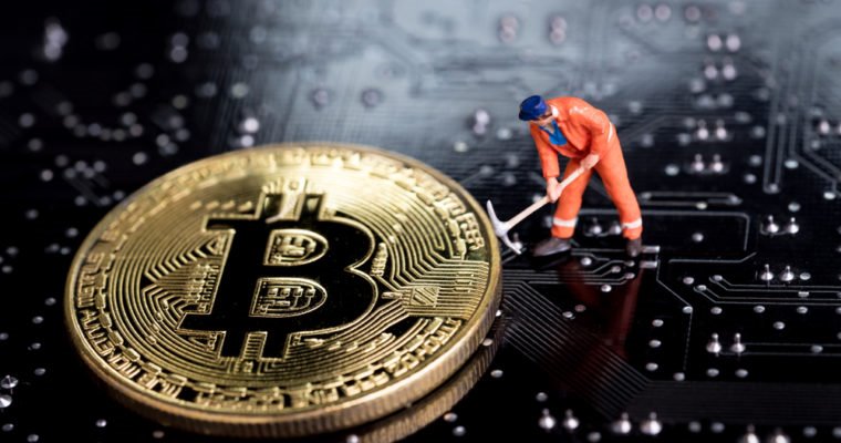 Giá Bitcoin hôm nay 4/12 tiếp tục giảm mạnh, xuyên thủng đáy mới