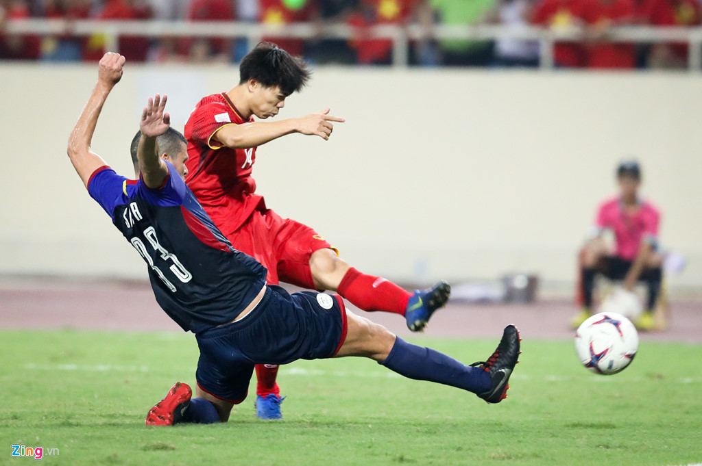 Cong Phuong di bong dung mot kieu, Philippines van phai nhan ban thua hinh anh 4