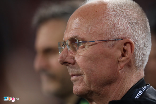 Bao Philippines: 'Khong co phep mau, Viet Nam hat cang Azkals' hinh anh 1