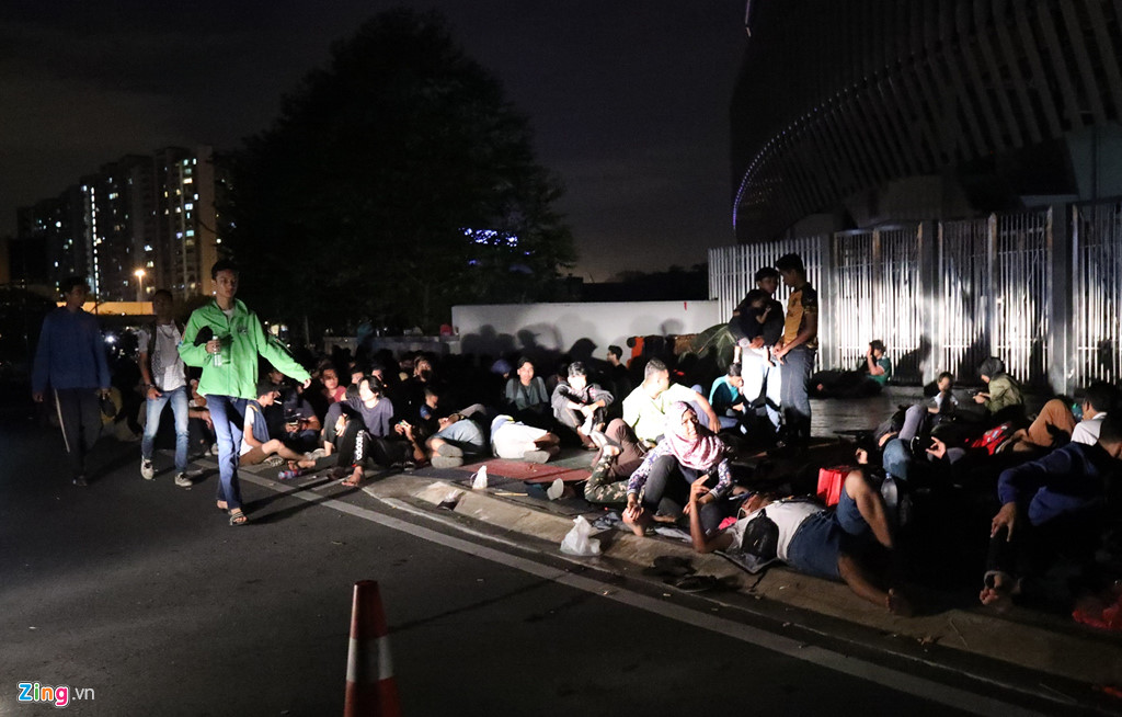 CDV Malaysia nam trong dem cho doi mua ve xem chung ket gap Viet Nam hinh anh 1