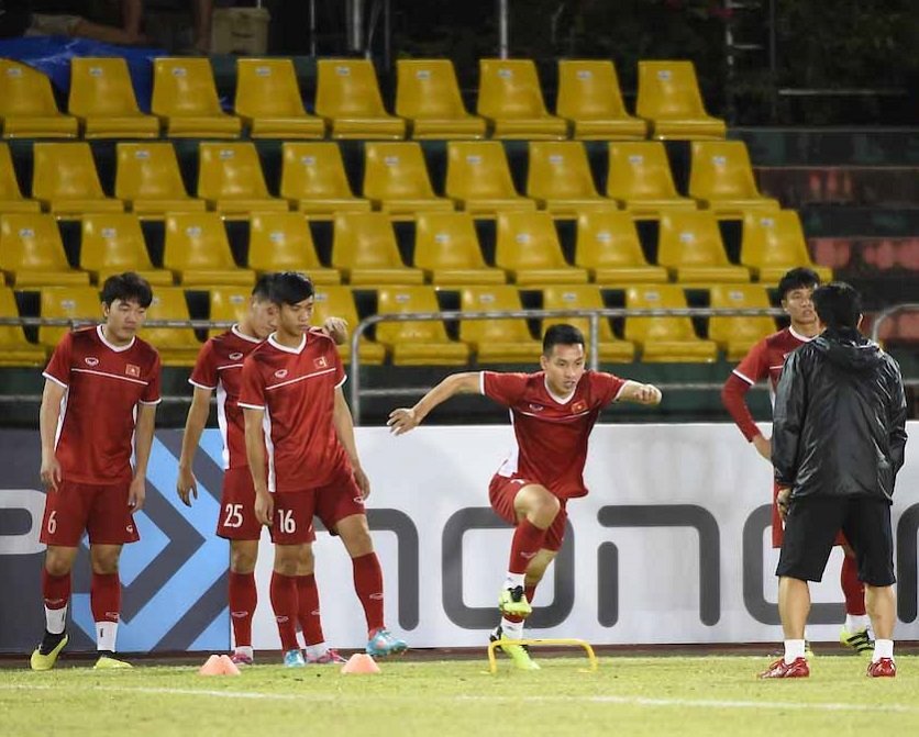 Xem bóng đá trực tiếp hôm nay: Việt Nam gặp Malaysia lượt đi, 19h45 ngày 11/12