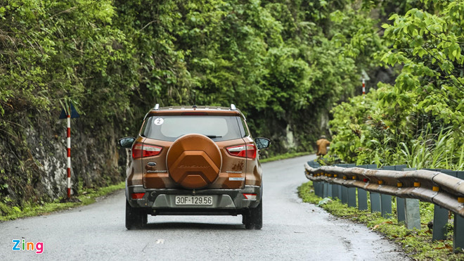 Nen mua Ford EcoSport hay Hyundai Kona? hinh anh 5