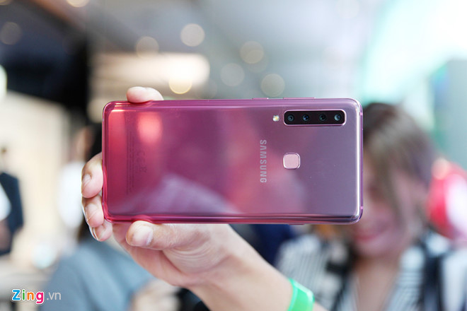 Gia ban smartphone doi cu cao ngat nguong tai Viet Nam hinh anh 2