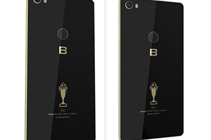 Smartphone Bphone 3 sắp có phiên bản đặc biệt cổ vũ đội tuyển bóng đá Việt Nam
