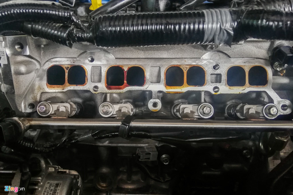 Dai gia khong dam nhin xe cung bi thao tung sau 2 ngay ngam nuoc lut hinh anh 8