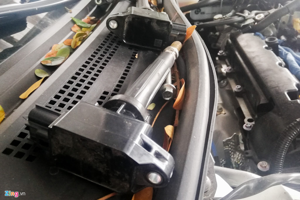 Dai gia khong dam nhin xe cung bi thao tung sau 2 ngay ngam nuoc lut hinh anh 11