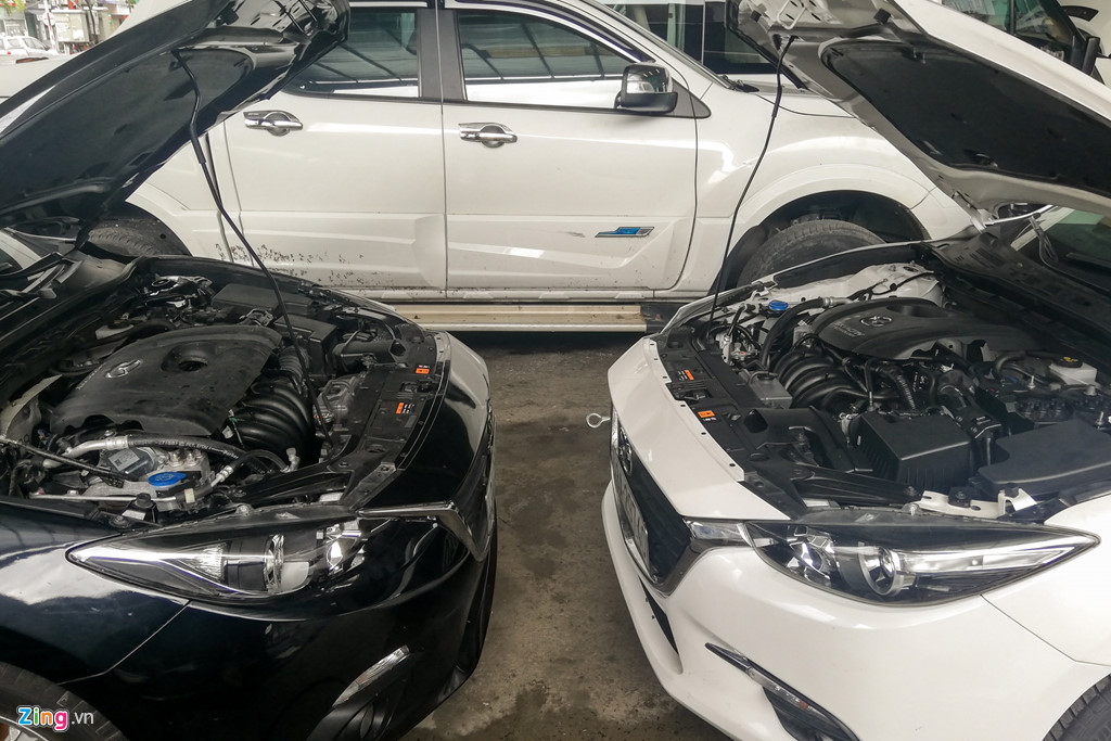 Dai gia khong dam nhin xe cung bi thao tung sau 2 ngay ngam nuoc lut hinh anh 2