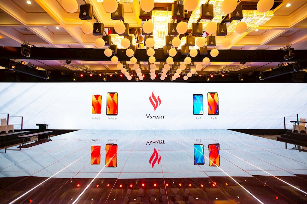 Điện thoại Vsmart ra mắt: Lộ sân khấu hoành tráng trước giờ G