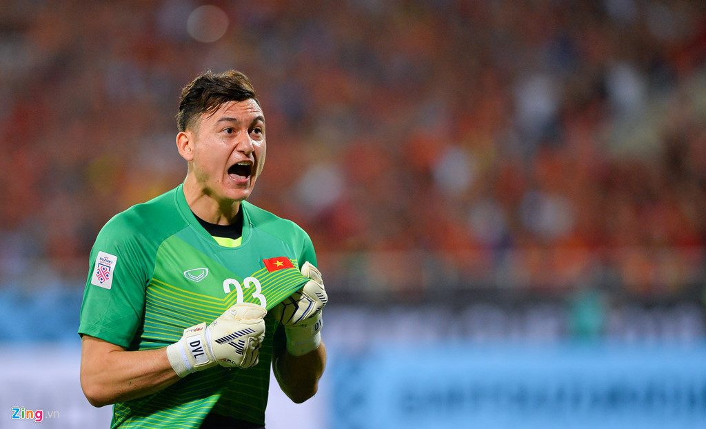 Dang Van Lam: 'Hai dong mau, kien cuong va khong bao gio dau hang' hinh anh 1