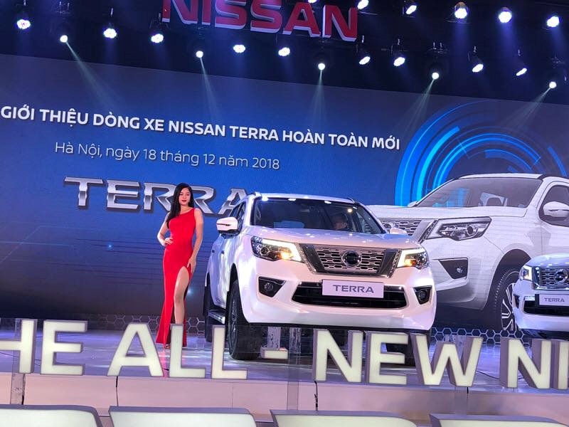 Nissan Terra chốt giá từ 988 triệu đồng, đấu Toyota Fortuner tại thị trường Việt Nam