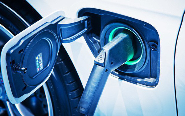 Công nghệ sạc mới cho phép ô tô điện sạc nhanh như đổ xăng: 3 phút đi được 100km, đầy bình pin chỉ trong 15 phút
