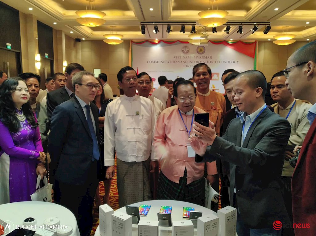 Bkav mang Bphone 3, Bkav Pro, Bkav eGov sang giới thiệu tại thị trường Myanmar | Bkav mang phần mềm eGov, smartphone Bphone 3 sang giới thiệu tại Myanmar
