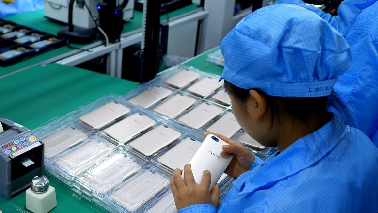 Oppo sản xuất và kiểm soát chất lượng smartphone thế nào?