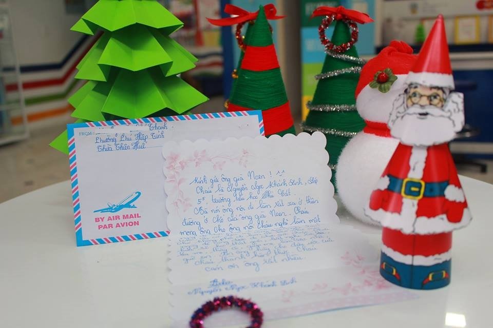 b5-nhung-buc-thu-viet-cho-ong-gia-noel-cua-tre-khien-nguoi-doc-cam-dong-bai-viet-thu-cho-ong-gia-noel-hay-nhat-bang-tieng-viet(1).jpg