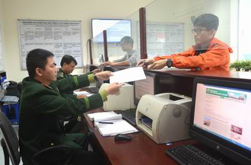Triển khai thủ tục Biên phòng điện tử tại các cửa khẩu biên giới đất liền và cảng biển