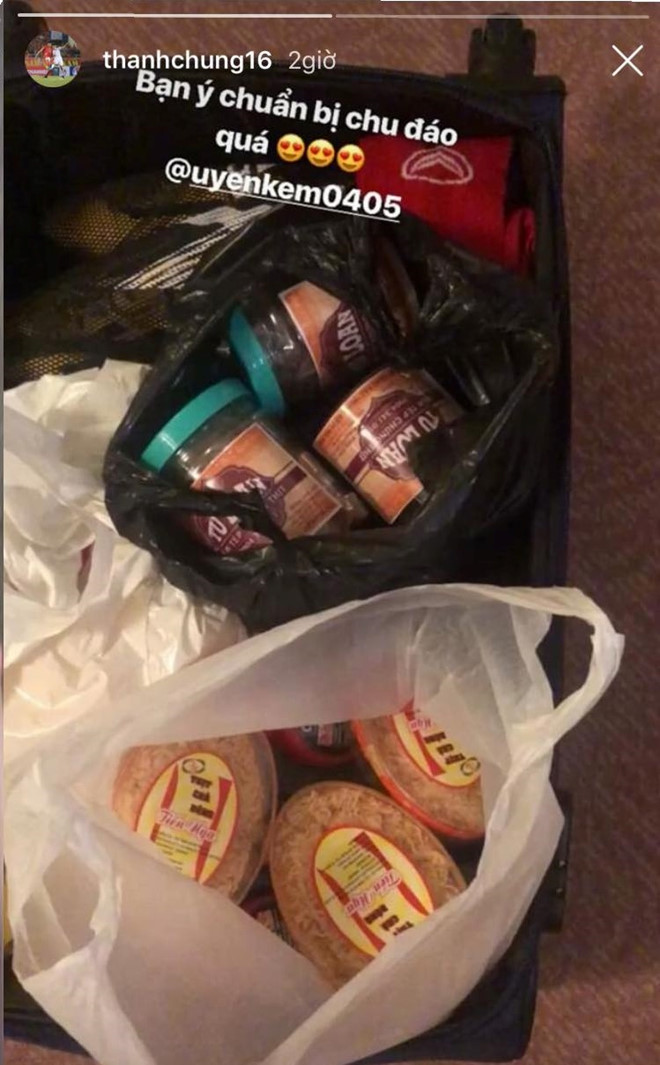 Tuyen thu Viet Nam dang anh len duong sang Qatar tap huan hinh anh 5