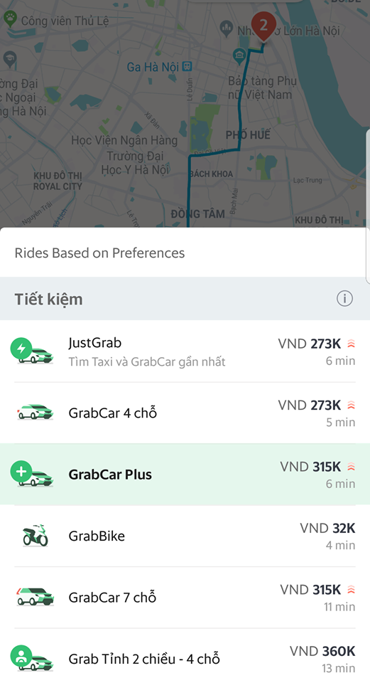 Grab tăng giá gấp 3 lần, đặt xe mất 40 phút ngày mưa rét